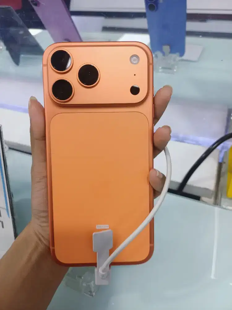 Iphone 17 pro max Cicilan tanpa kartu kredit DP 0%