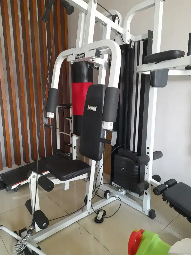 Jual murah Alat Home GYM Fitness Kondisi Msh Bgs Gak ada minus