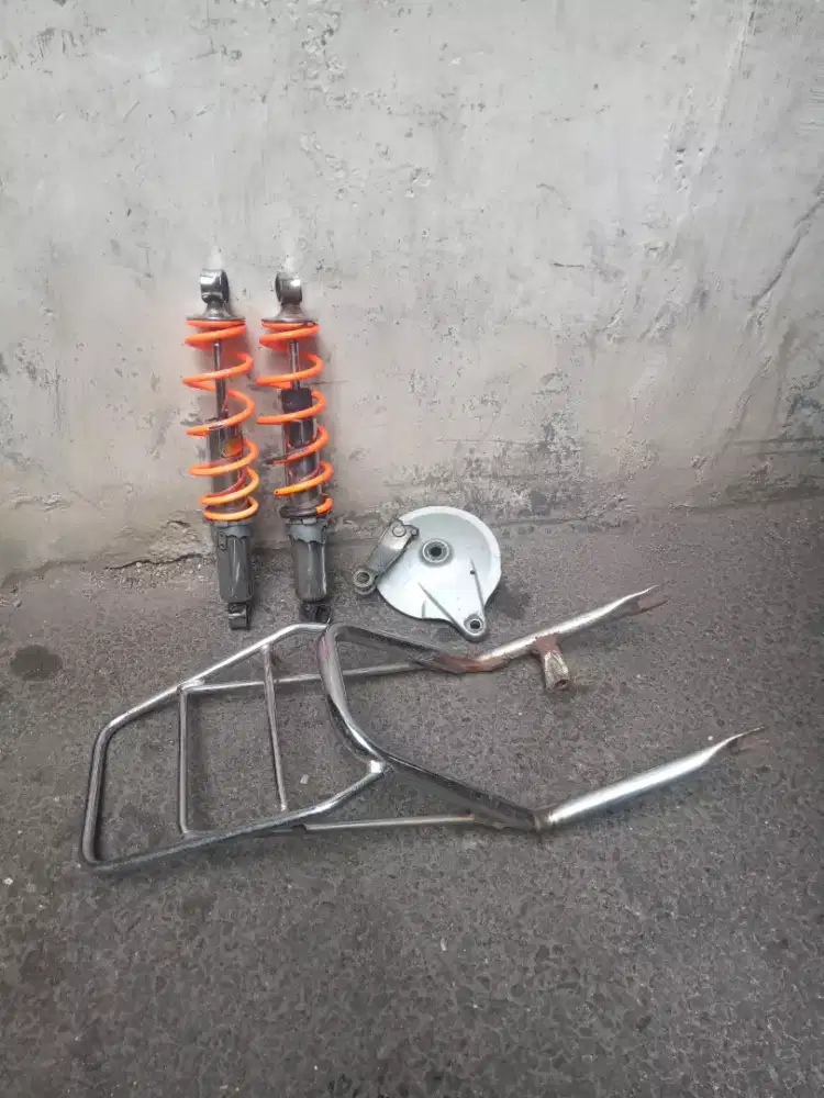 Shockbreaker/Breket Honda