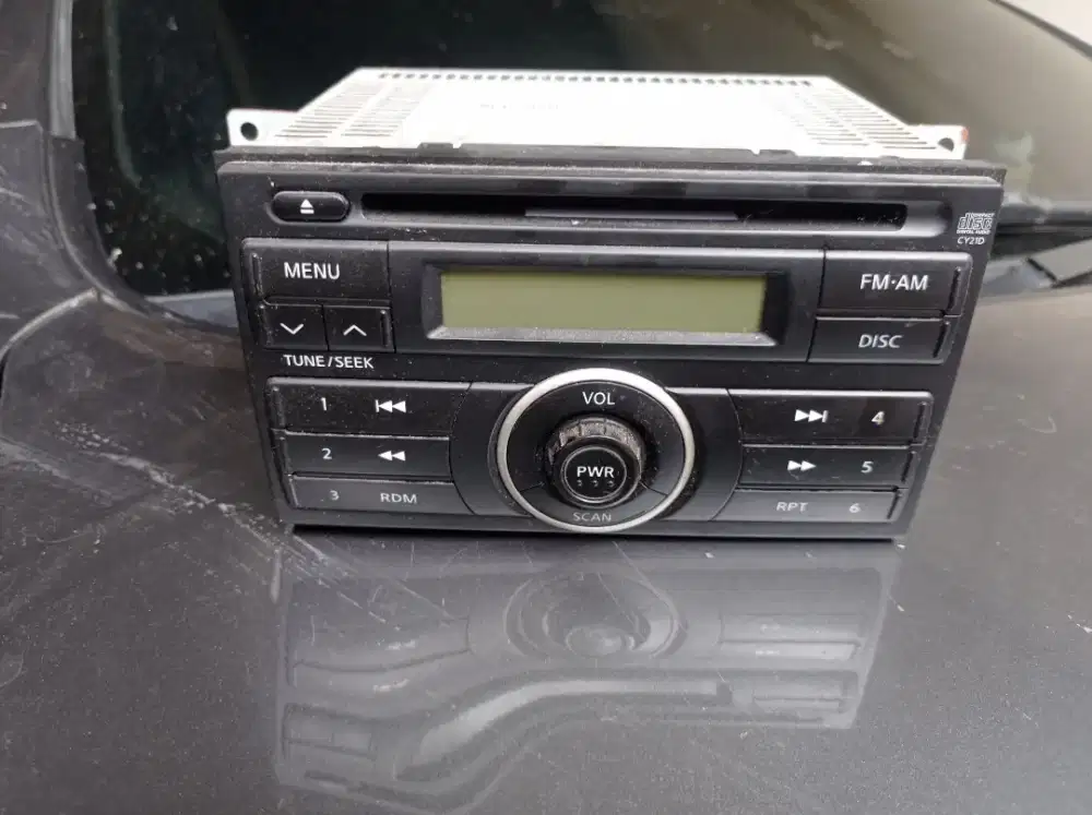 Audio Original Nissan Livina
