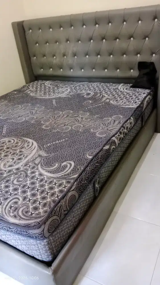 Springbed 160x200 + dipan & headtop