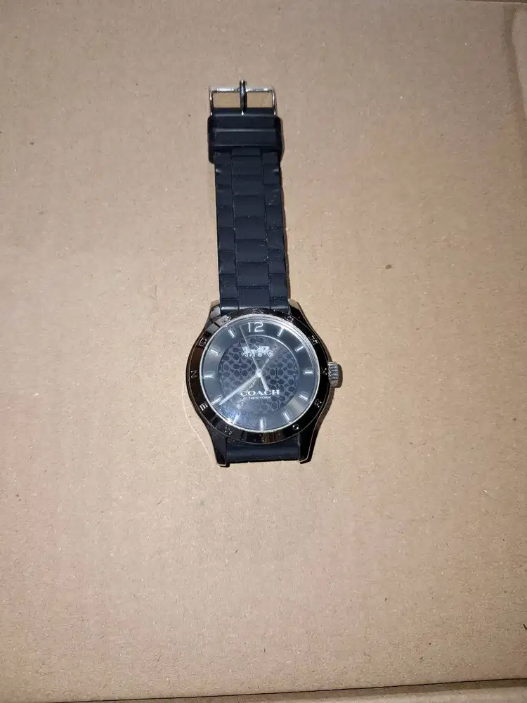 PRELOVED JAM TANGAN PRIA COACH GENUINE