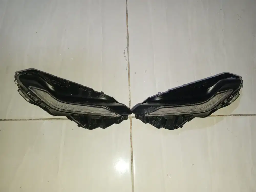 kaca lampu depan R15 V4 orisinil
