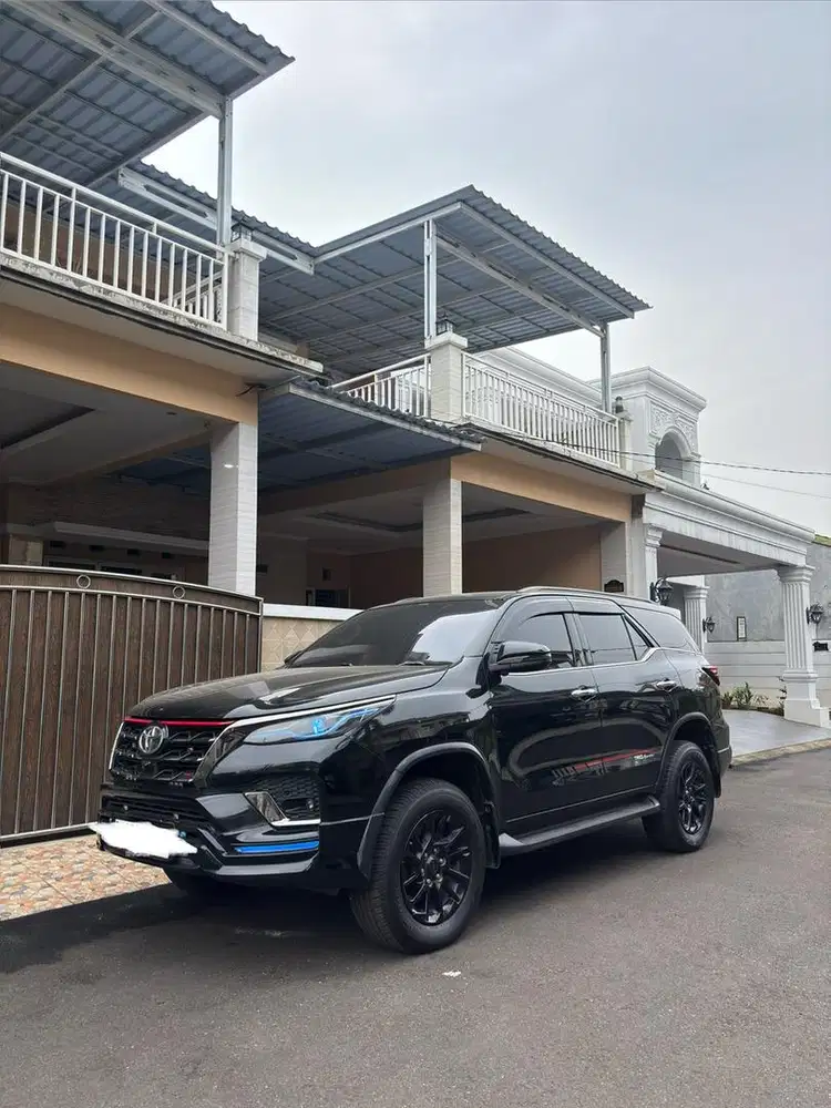 Toyota Fortuner TRD Sportivo 2.4 (Diesel)