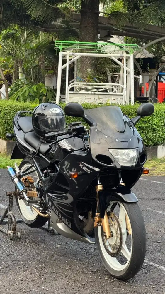 Jual Ninja RR Old 2011 Gen 4 (KBKP) Hitam bonus helm arai
