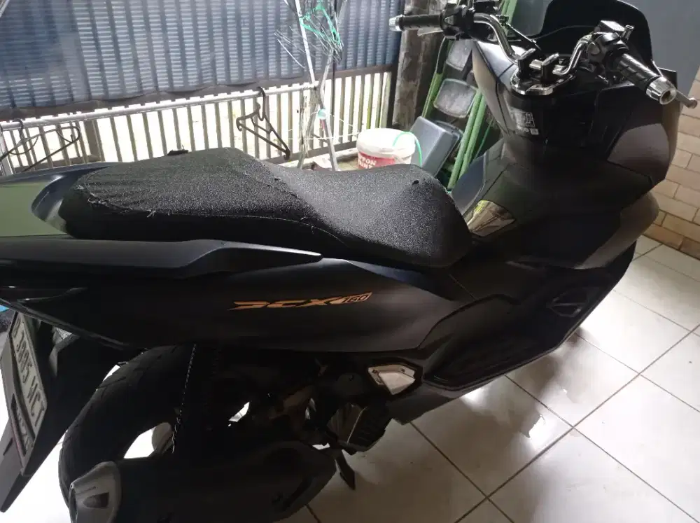 HONDA PCX ABS 2023 tanggan pertama tanpa perantara atau calo