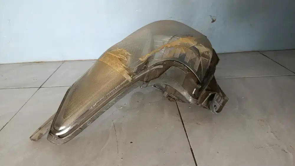 Headlamp Avanza 2012 (copotan)
