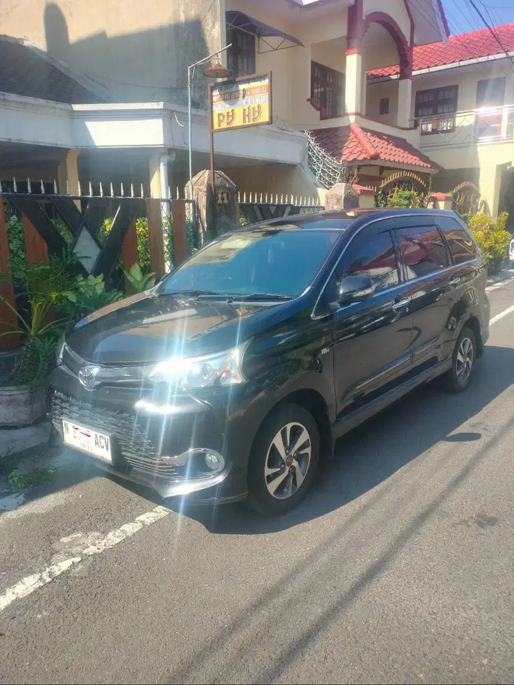 Avanza Veloz 2017, hitam plat N kota, istimewa