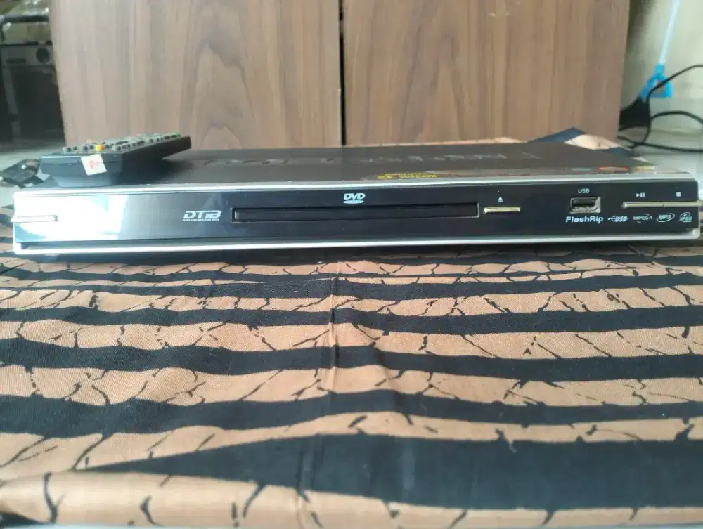 DVD/CD/MP3 polytron