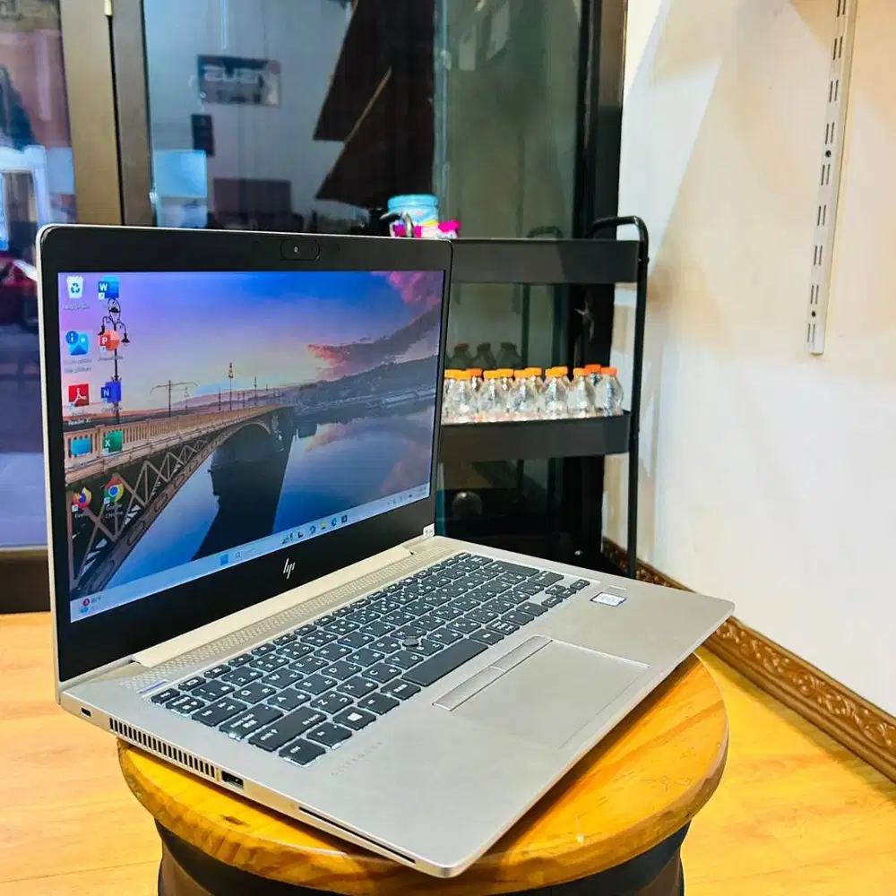 HP ELITEBOOK 830 G6 // RAM8 // GEN8 // BEST SELLER