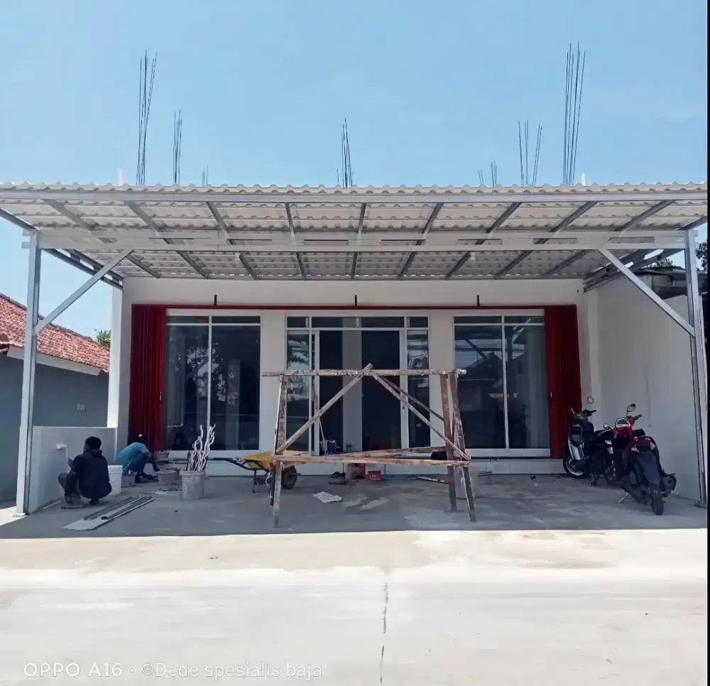 Kanopi baja ringan dan garasi