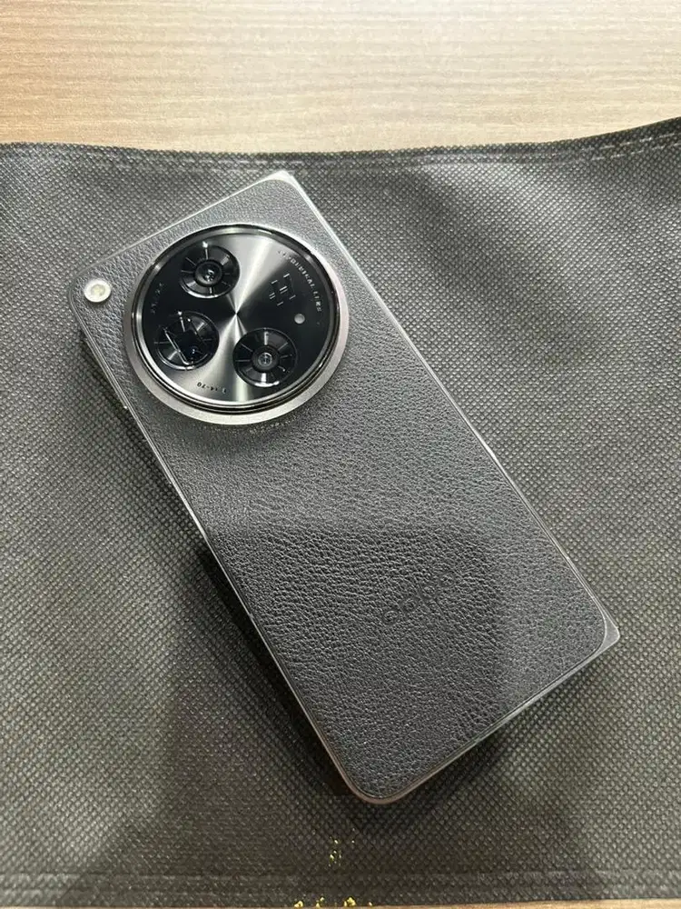 WTS  Oppo FOLD N3 Black Ram 16/512GB