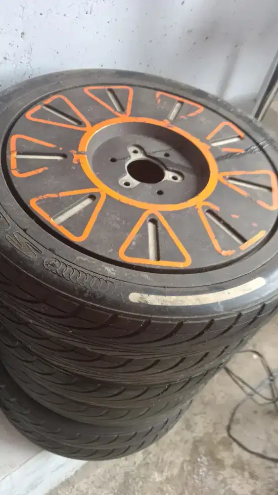 Ban segway ada 3 pasang
