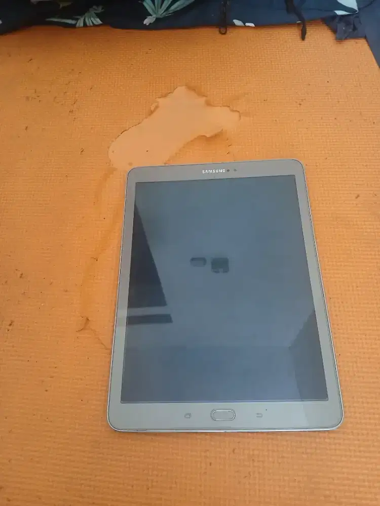 Tablet samsung 9 inch SM-T815