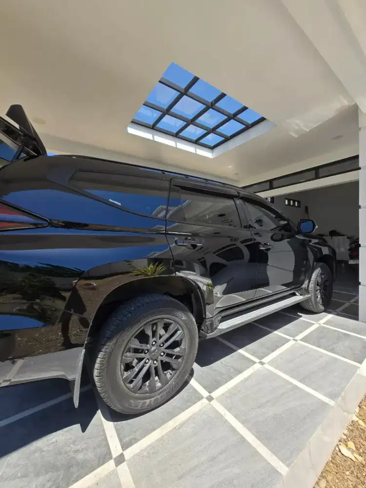 Mobil pajero sport