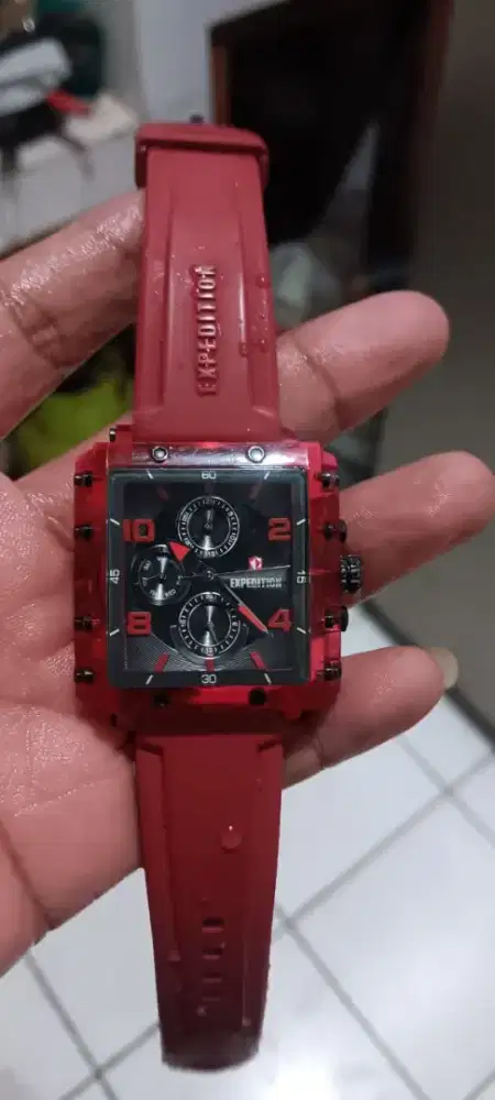Jam tangan wanita expedition