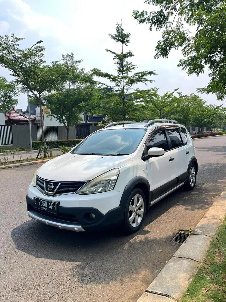 Nissan Livina 2014 Bensin