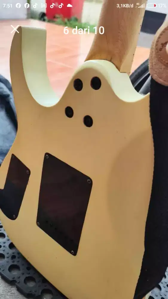 Gitar listrik ibanez