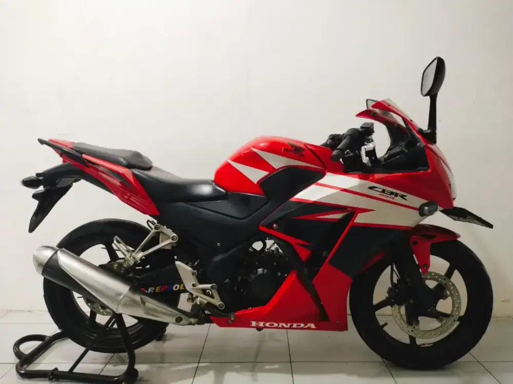 Honda CBR k45 th 2015 mulus orisinil