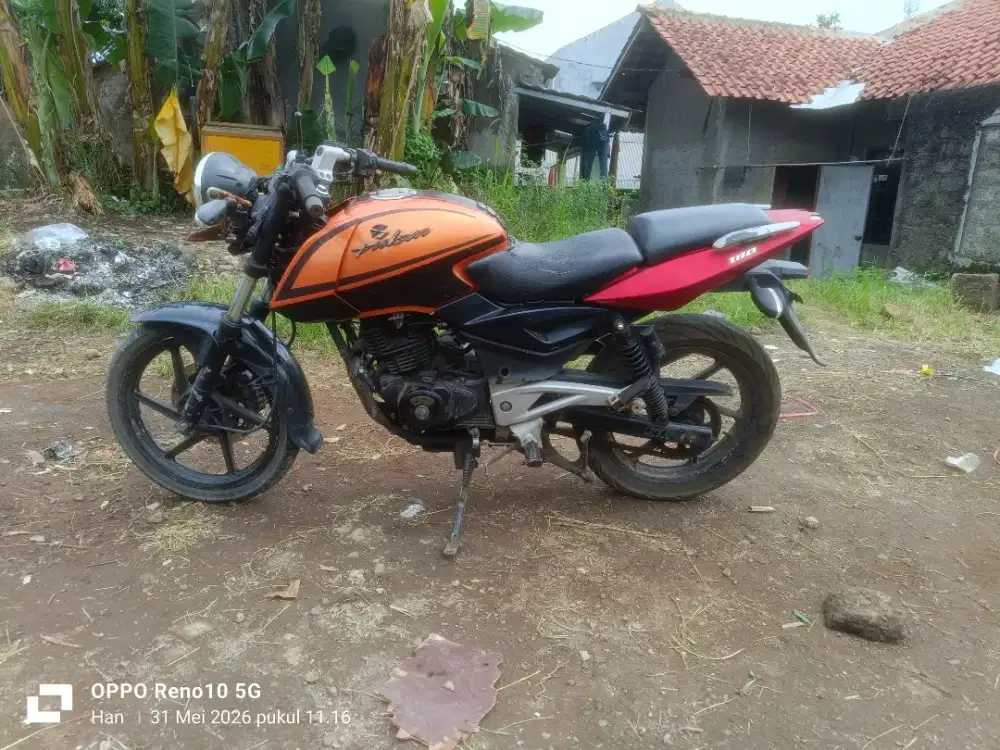 Bajaj Pulsar 180 ug4
