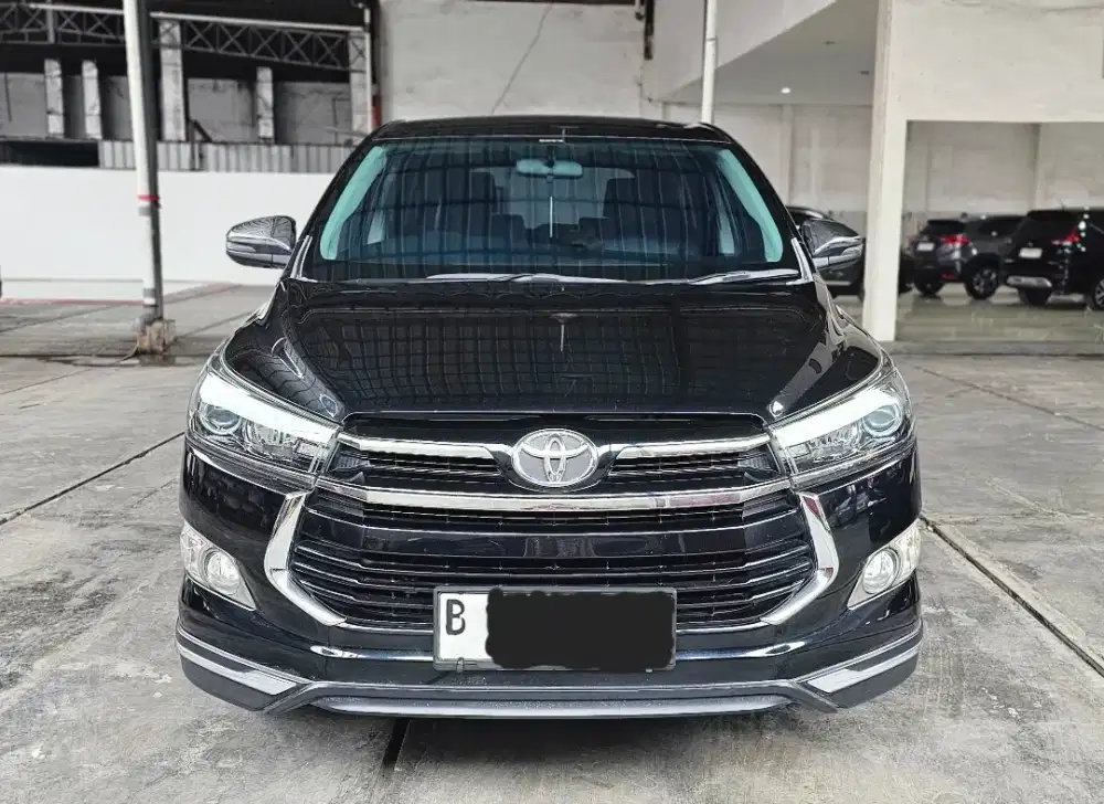 Baru 68rban Km Toyota Innova Venturer 2.4 AT Matic Diesel 2019 Hitam