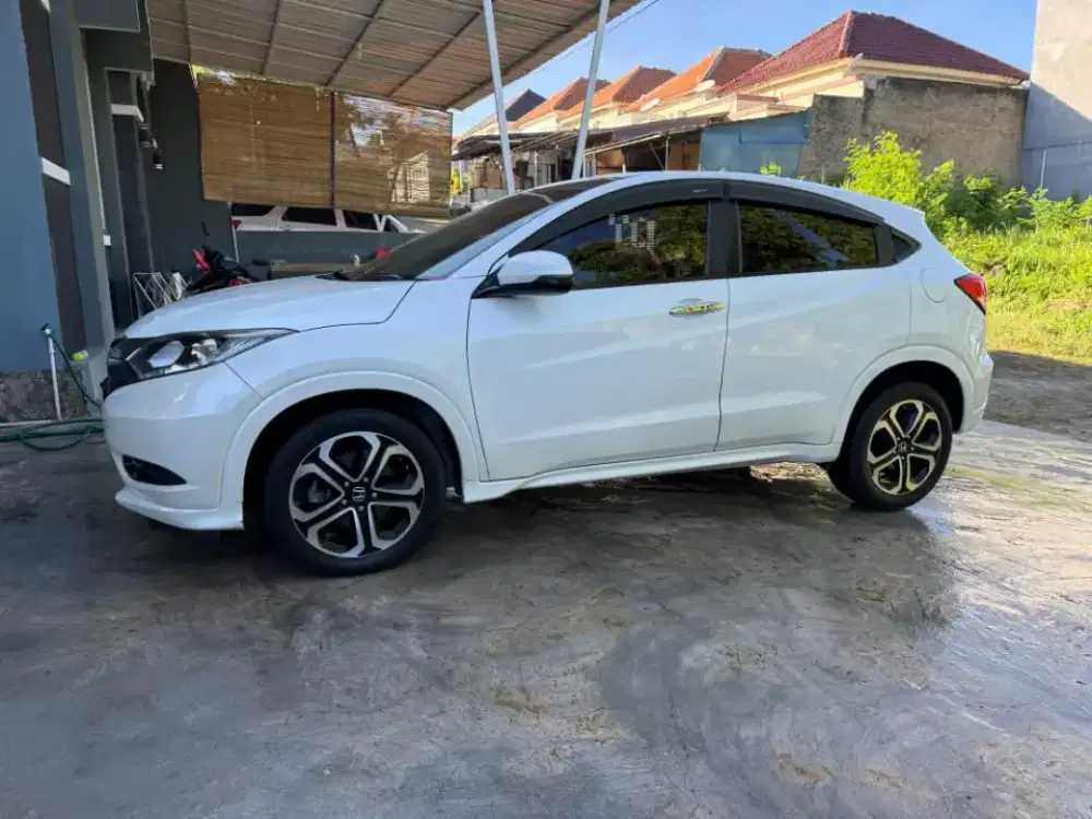 HRV Prestige Sunroof Matic