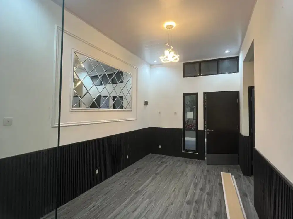 Dijual Rumah luas 90m2 bagus Baru Renov Siap huni Lokasi di De Residence Bekasi.