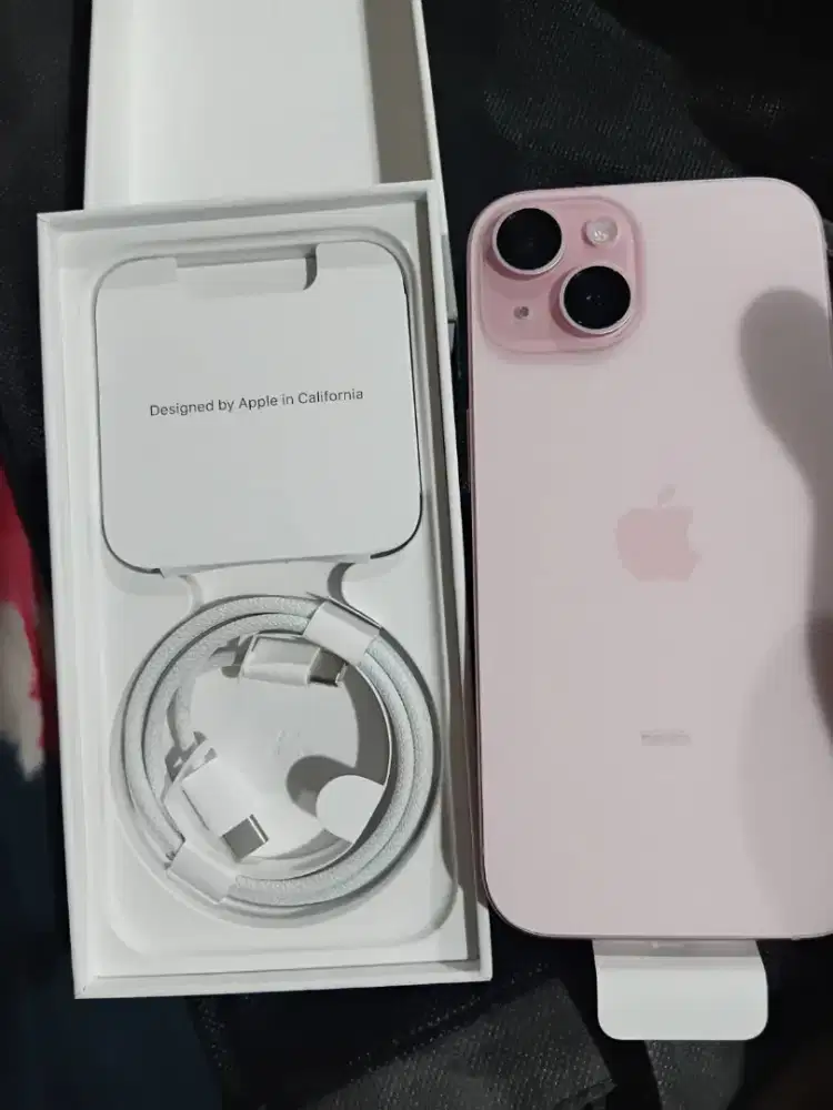 Jual rugi Iphone 15 128gb ibox baru beli semalem