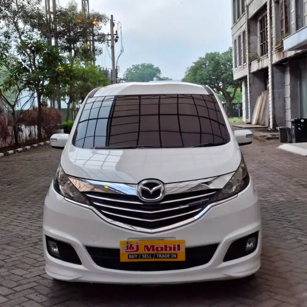 MAZDA BIANTE 2.0 L AT MATIC 2014 SKYACTIVE PUTIH
