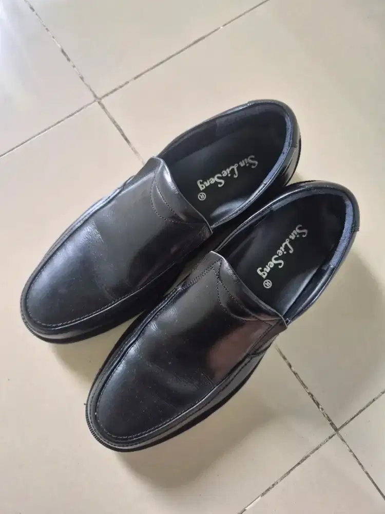 Sepatu Kulit Asli Merk Sin Lie Seng
