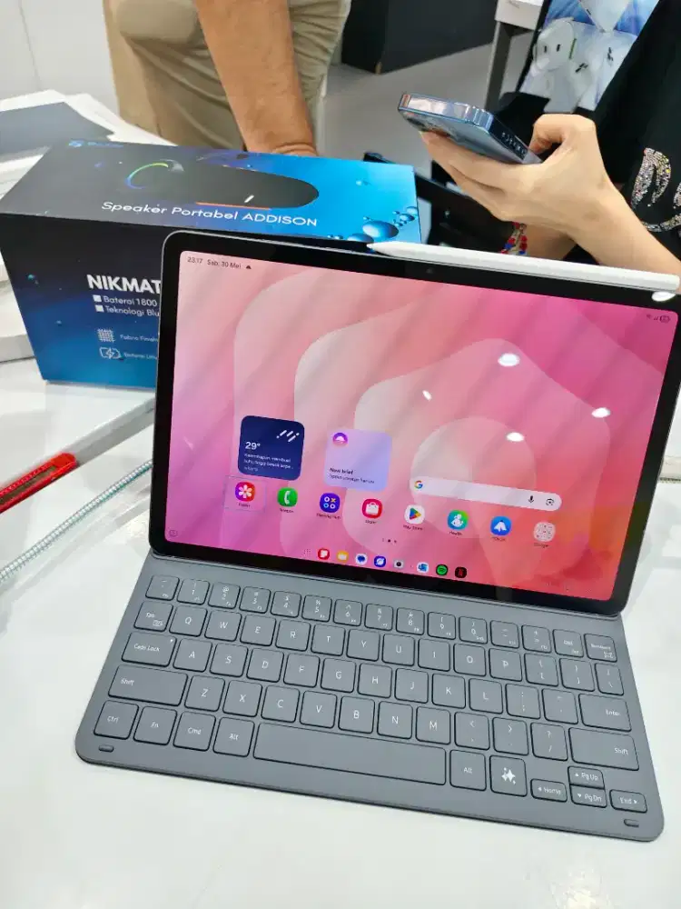 samsung galaxy tab s11 garansi satu tahun kredit cukup KTP saja