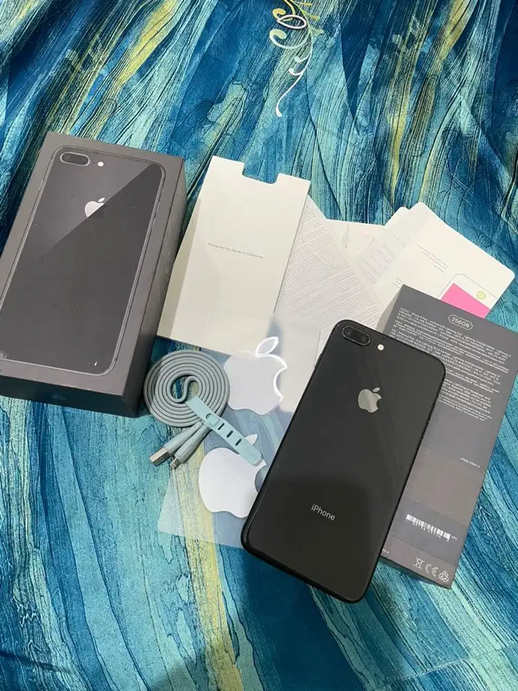 iPhone 8 plus 256GB normal