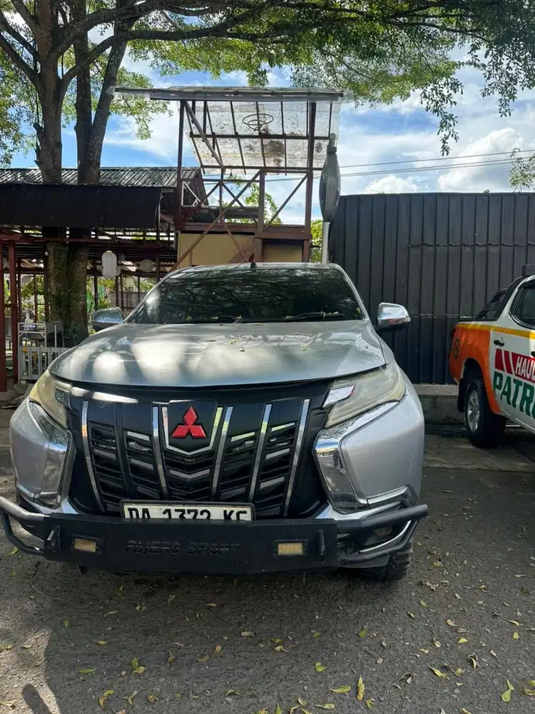Pajero Sport 4x4 MT Silver