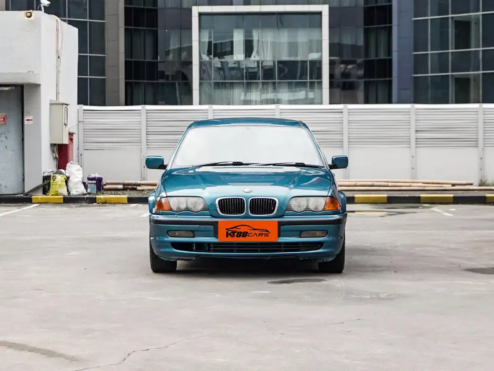 BMW 323i E46 Tahun 2000