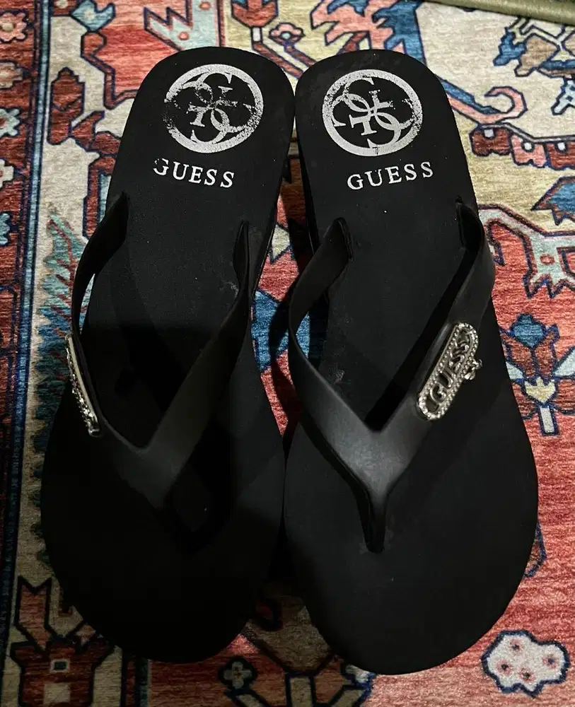 Dijual Sendal Guess Ori
