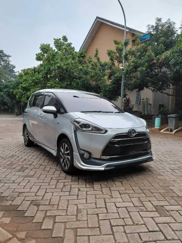 Toyota SIENTA Q 2016 ISTIMEWA