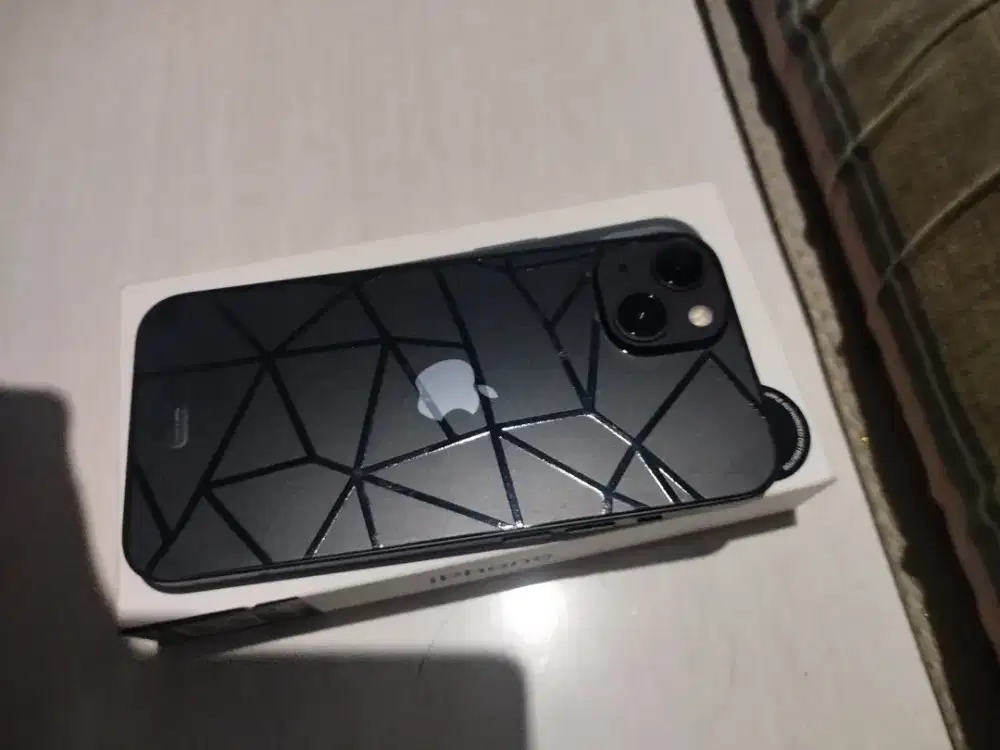 Jual hp iPhone 13