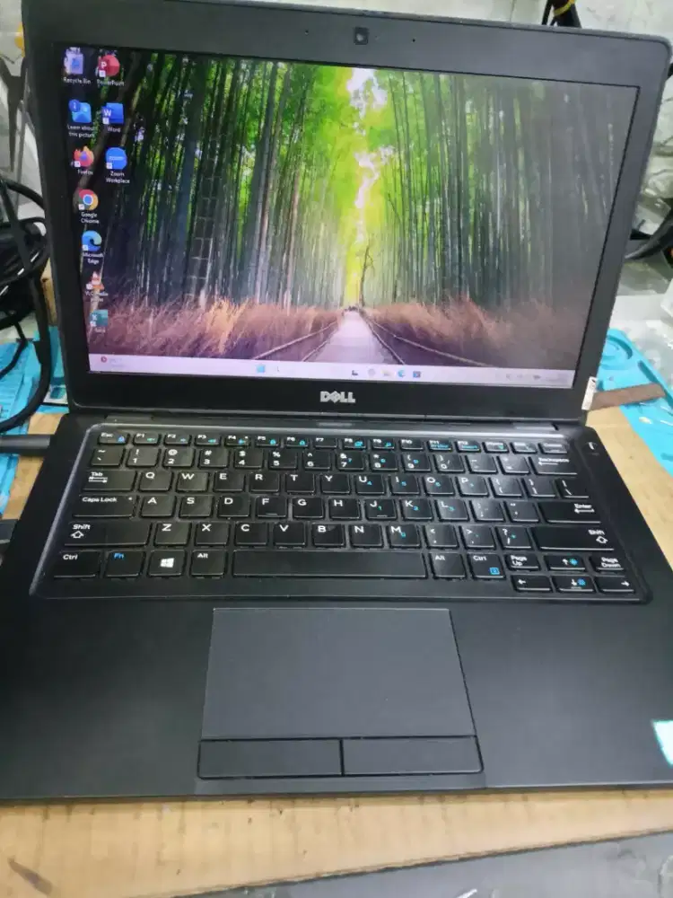jual Dell Latitude 5280 i5gen7 16gb SSD 256GB