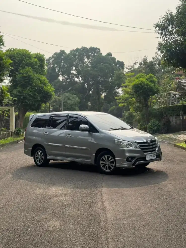 Toyota Kijang Innova G Luxury 2015 Barong