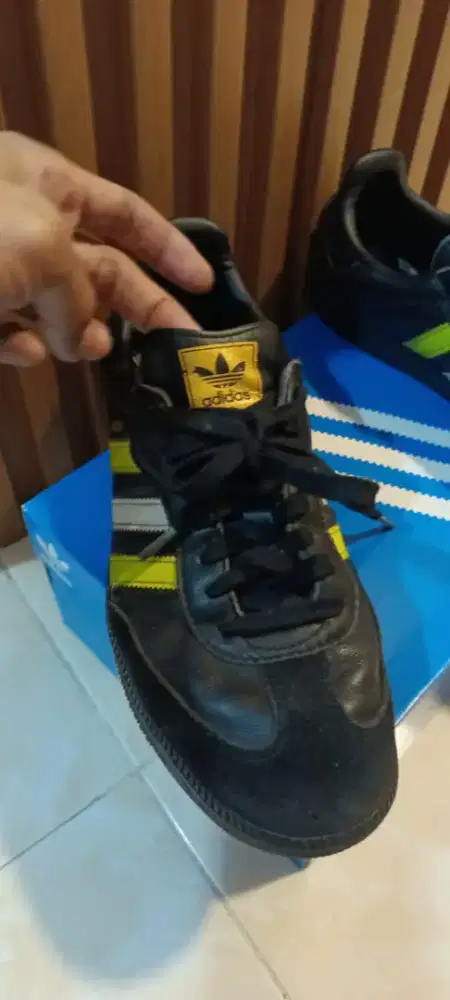 Samba size 42.5 jual cepat mulus lengkap