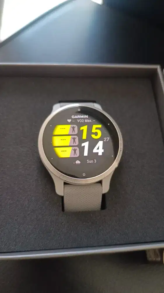 Jam smartwatch GARMIN VENU 2s