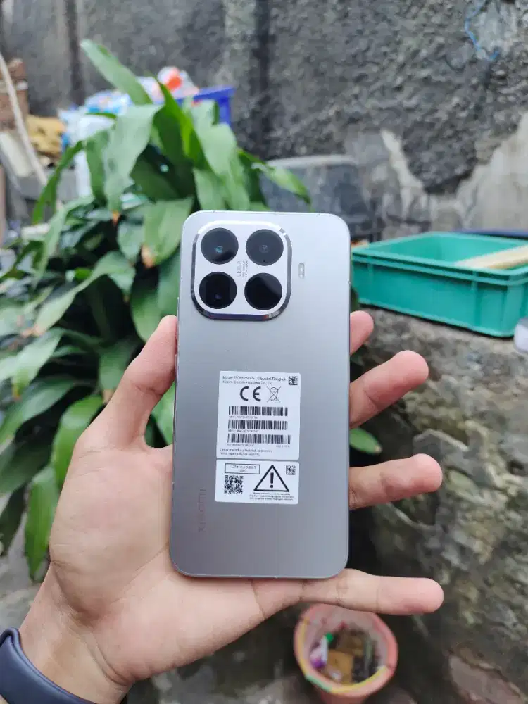 Xiaomi 15T Pro
ram 12/512gb