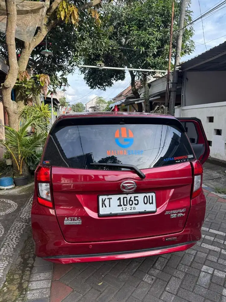 Daihatsu Sigra 1.2 X MT Merah Maroon 2023 akhir