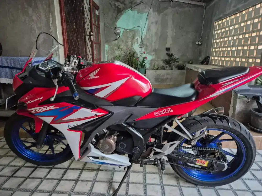 CBR 150 2018 Merah