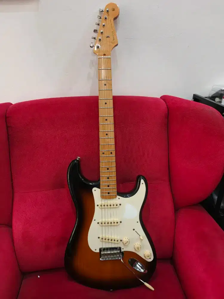 Fender Classic Player '50s Stratocaster Sunburst Maple Fingerboard