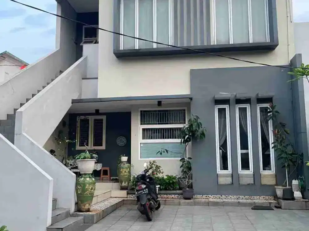 rumah second lokasi strategis di Kencana Loka BSD City Tangsel