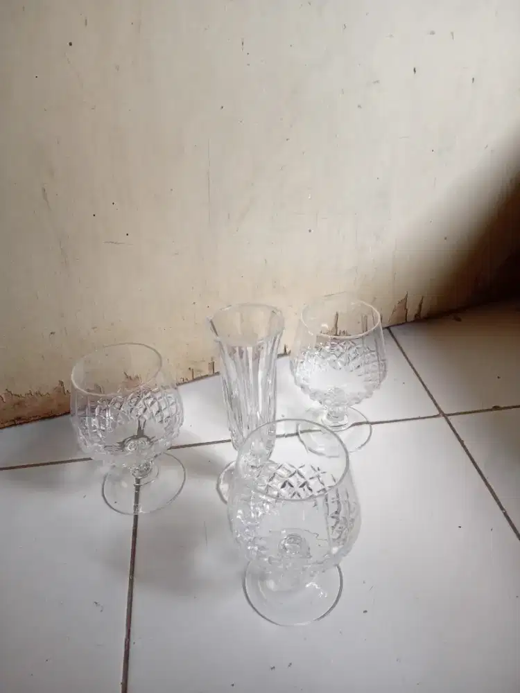 Menjual tempat tempat toplles keristal sama gelas keristal