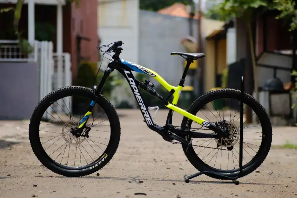 Lapierre Spicy 527 Full Carbon Enduro (S)