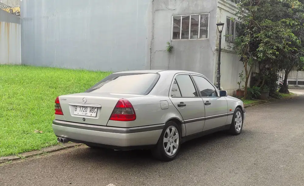 Mercedes-Benz W202 C180 AT 1995