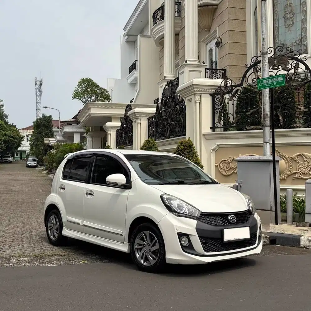 Daihatsu Sirion 1.3 Automatic 2016